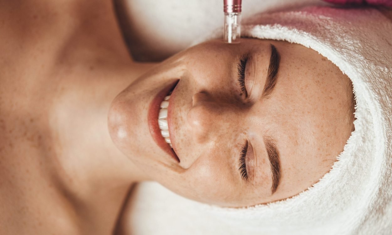 receiving mesotherapy injection